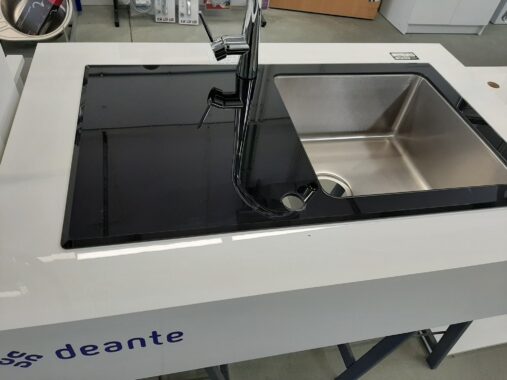 item-gallery